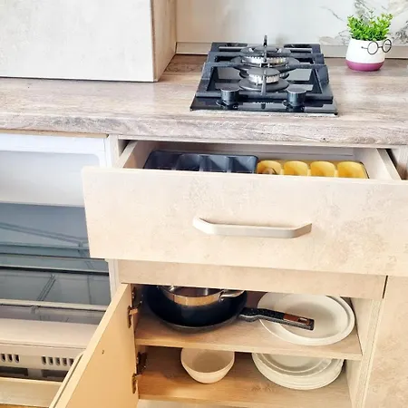 Mandala Studiouri Apartamente דירה *