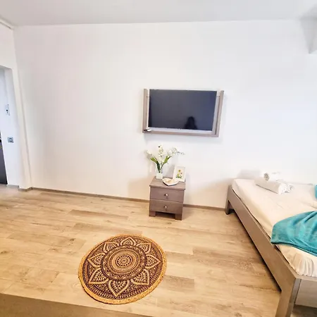 דירה Mandala Studiouri Apartamente אפורי נורד
