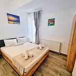 Mandala - Studiouri Si Apartament *