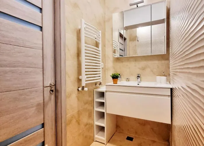 Mandala Studiouri 公寓 *